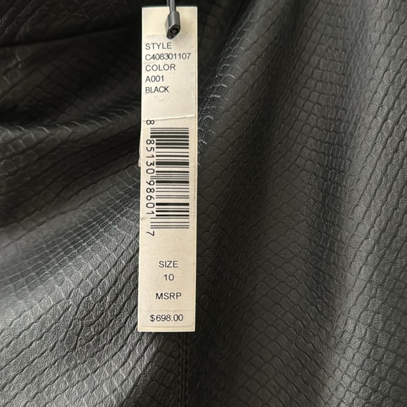 NWT ALICE & OLIVIA LAMBSKIN LEATHER MIDI LENGTH SKIRT. SIZE 10. - Picture 4 of 12